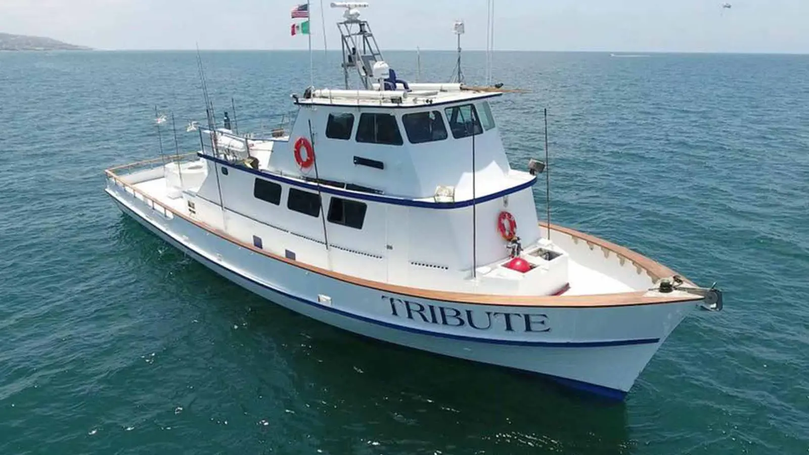 Tribute sportfishing boat